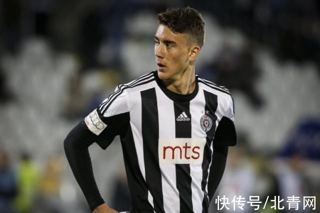 津女排在各 津女排在各