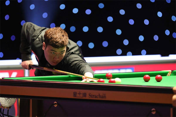 引领球队跨 引领球队跨