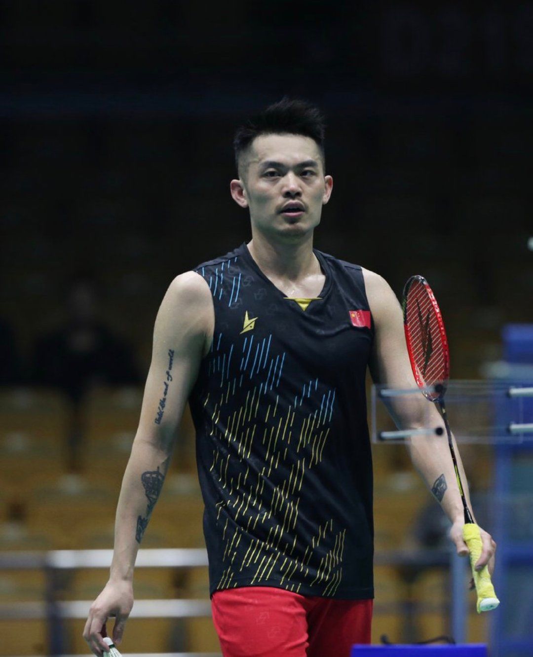 对球员与球 对球员与球