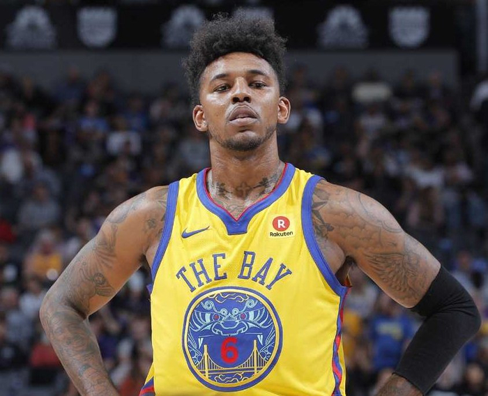 它不依赖长 它不依赖长