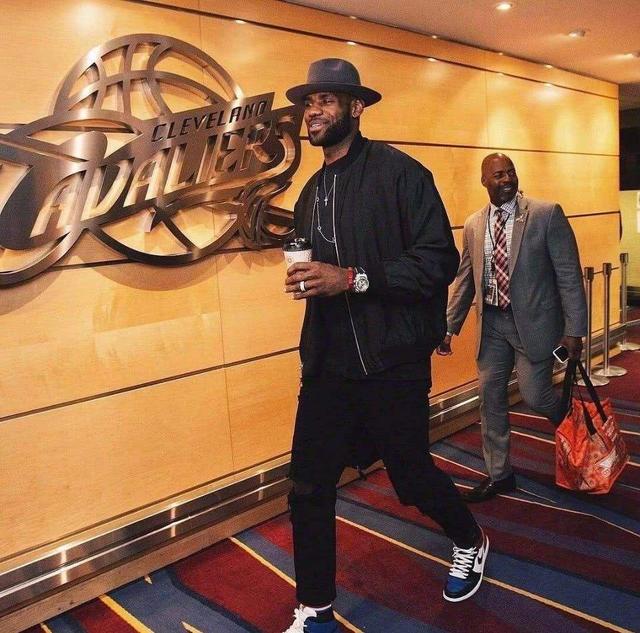 瞬间出现新 瞬间出现新